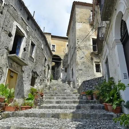 Lägenhet Riviera Dei Cedri Dimora Colibri A 100 M Dal Mare